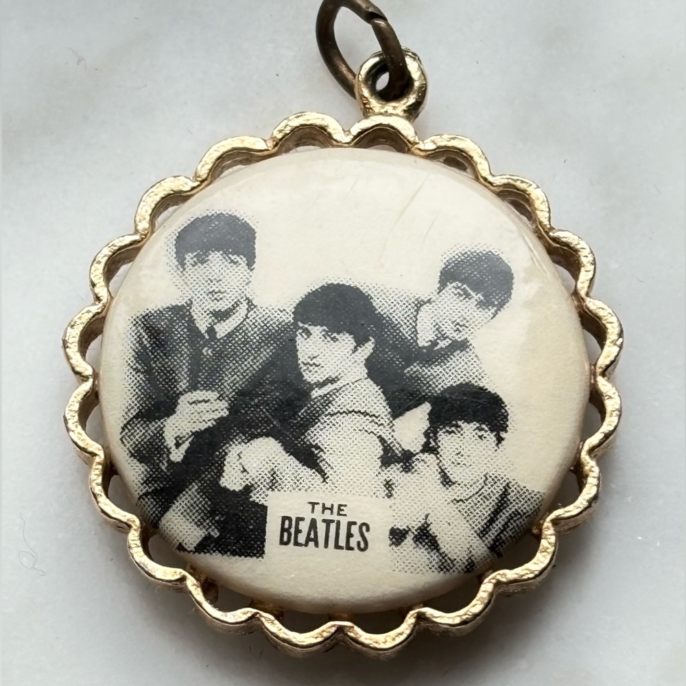 Vintage 1964 “The Beatles -Yeh Yeh Yeh” Round Pendant